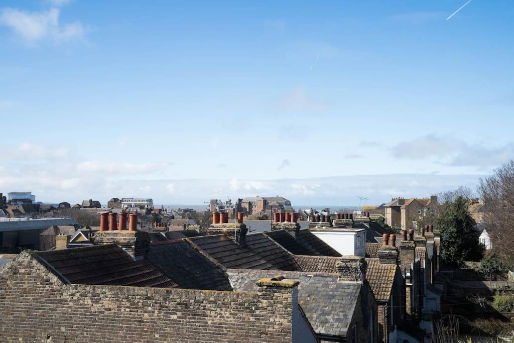 Boutique Central Margate Apt. - Edge Of Old Town! Екстериор снимка